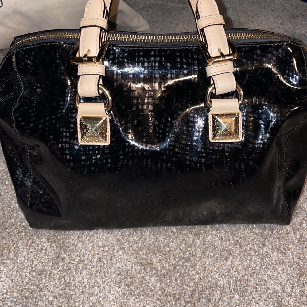 Michael Kors Black Patent Purse Tan Straps Gold Hardware - Picture 2 of 6